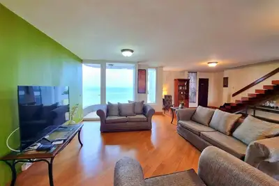 Image de Penthouse Ocean view Balboa Ave prime location large 2 bed Panama City