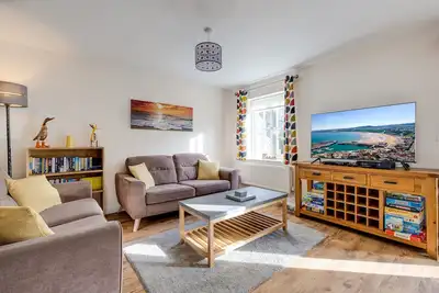 Image de Firefly Cottage well equipped with access to Pool/Sauna/Steam/Gym/Pub near Beach