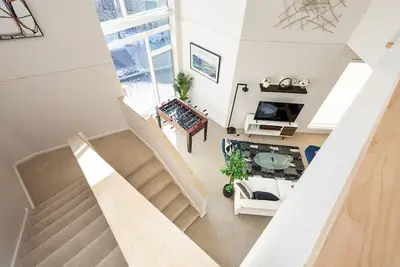 Image de Upscale 3br Penthouse by CozySuites