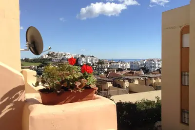 Image de Two bedroom Apartment in Riviera del Sol, Unique Urbanisation with side sea view