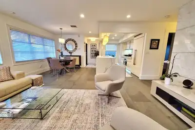 Image de Steps to the Beach | Luxury Stay Managed by Bnr Vacation Rentals!