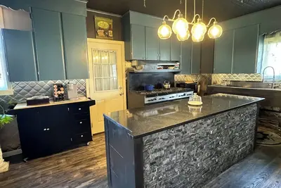 Image de Rest & Reignite at The Pulpit House -see video-King Bed - Whole Building Private