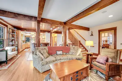 Image de Deluxe, Four-Story Mountain Home with Fast WiFi and Central Ac - Near the Slopes