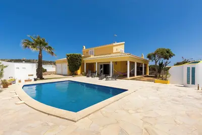 Image de Charmante villa \"Sa Tramuntana\" avec piscine, balcon, terrasses et jardin