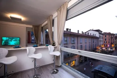 Downtown Como-Luxury Flat