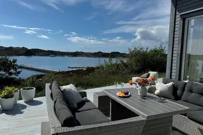 Image de Summer cottage with large terrace and panoramic views