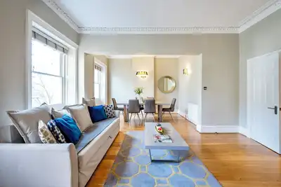 Image de 2 Bedroom Large Modern Apartment Hyde Park