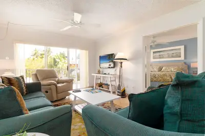 Image de Island Living By The Beach By The Pool. . . . . Win Win. .