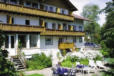 Image de Eckstein / Gästehaus - Doppelzimmer Landhausstil, Dusche, Wc, Balkon
