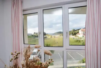 Image de Apartamento con vistas al mar y piscina- La Arena 4105