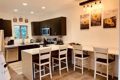 Image de Modern Farmhouse Mountain Town Retreat