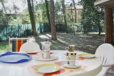 Image de Ground Floor - Semi-detached house with garden