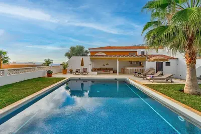 Image de Villa 4 Armeñime - Charming Villa