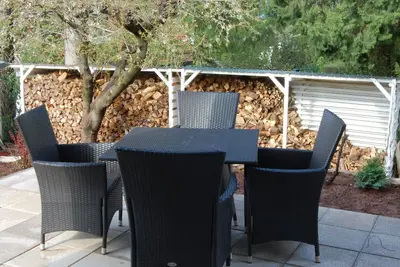 Image de Wohnung mit Kamin Terrasse und Grill in der Nähe von Nürnberg