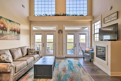 Image de Luxe Branson Retreat w/ Mtn Views & Pool Access!