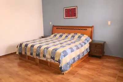 Image de Super Chambre Lit King-Size Dans le Centre-Ville