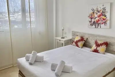 Image de HomeForGuest Appartement près de Las Canteras avec parking gratuit