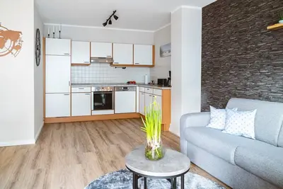 Image de Modern, light-flooded apartment near the beach with two balconies.