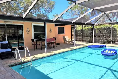 Image de Beautiful Pool Home minutes from Siesta Key