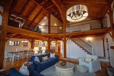 Great Location! High-End Coastal Country Retreat