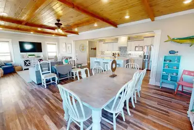 Image de Beach Ya To It - Private Heated Pool - Elevator - Steps To The Beach