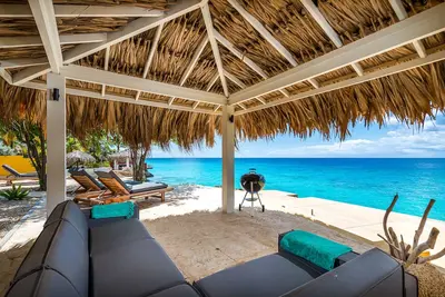 Image de Oceanfront villa Punt Vierkant 12, private sea access