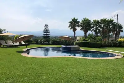 Image de Spacious beautiful house on an area of more than 1000m2 inside a cluster.