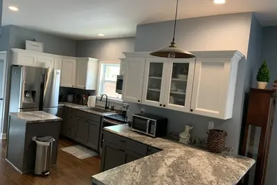 Image de The Bluegrass Bungalow: Newly Constructed Sleeps 6: 3 beds 1. 5bath. One Level.