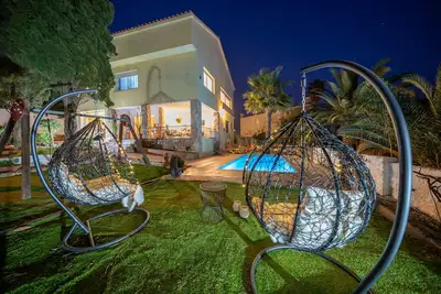 Image de Villa Lux Gallery, Grande Experience, Piscine Privee, Proche Mer, 13 Personnes