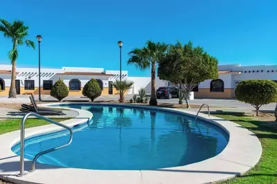 Image de Mexican Ambience Townhome with Pool #02