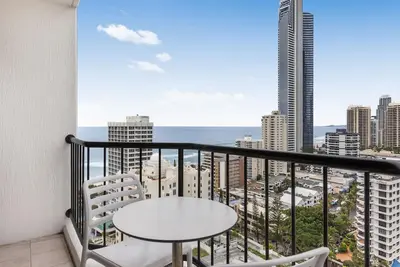 Image de Ocean-View Studio Near Beach with Rooftop Jacuzzis