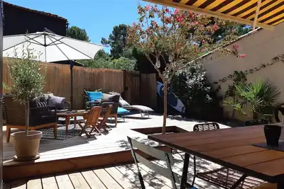 Image de Jolie maison, terrasse/jardin et piscine commune 1, 5 km de l'océan / 6 km du lac