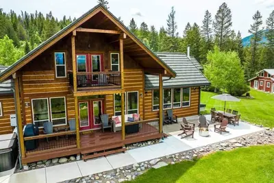 Image de New! Glorious Montana Haven, Views, and Hot Tub!