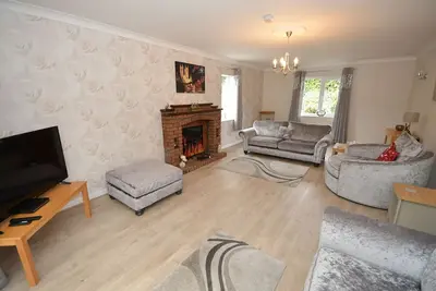 Image de Hare Lodge - attractive bungalow, the historic inland resort of Woodhall Spa.