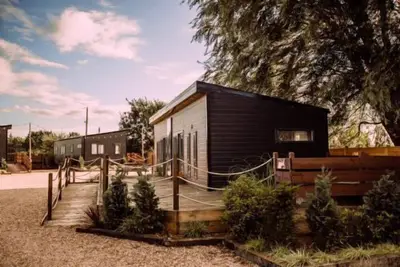 Image de A superior lodge 2 that sleeps 6 guests in 2 bedrooms