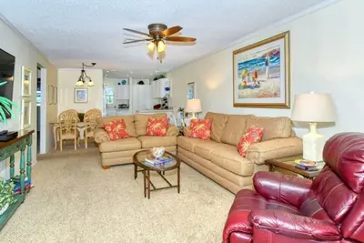 Image de 2 Bed/2 bath Condo Steps to Siesta Key Beach!
