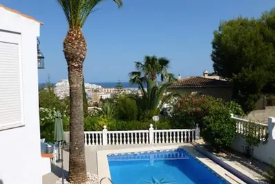 Image de Villa Portugal, 1200m 2, Air Conditioning, Wi-Fi, Pool & Private Parking