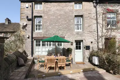 Image de Brookhouse, pet friendly, with open fire in Castleton, Peak District