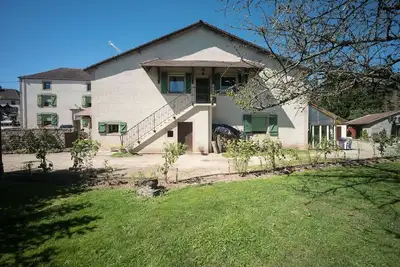 Image de Charmant appartement avec barbecue