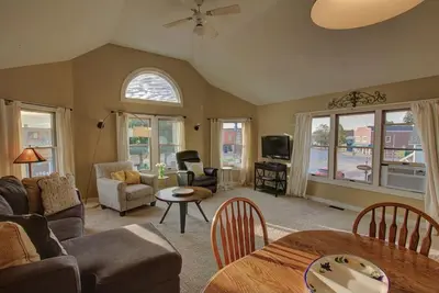 Image de Suttons Bay Village View Apartment