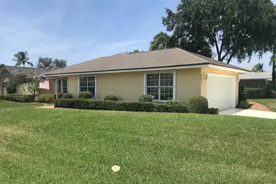 Image de Cozy Home In Tennis Community