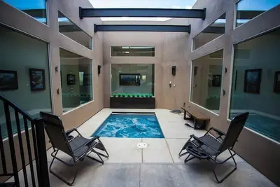 Image de Painted Desert: Your Scenic Getaway with Swim Spa