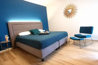 Image de Superior Peacock Apartment in Donizetti Residence