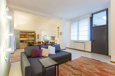 Image de Bright loft with internal exposure in the Forlanini area.