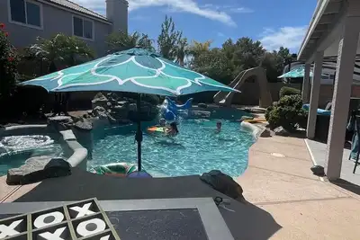 Image de Renovated Waterslide Heated pool with Spa Golf Course on-call pool assistance