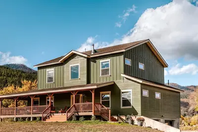 Image de Animas River House - 22 acres of Riverfront with Amazing Views-20 mins to skiing