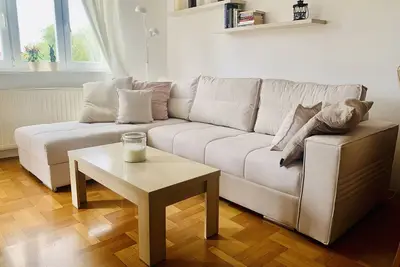 Image de Bright & Cozy Apartment with Balcony & Parking Lot