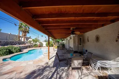 Image de Pristine, Private Pool home