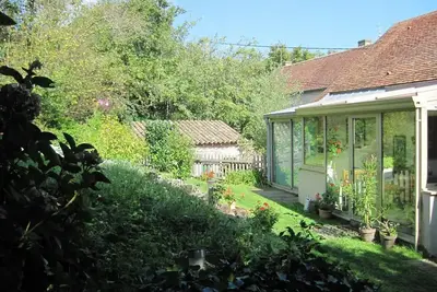 Image de La Buissonnière en Bourgogne du Sud : maison entière avec piscine