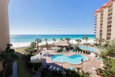 Image de Beautiful Gulf Front Views Overlooking the Pool at Summerhouse